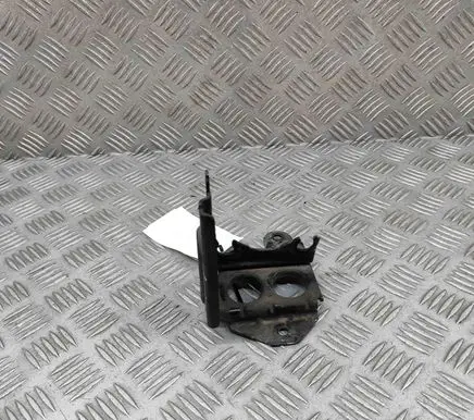 Mercedes-Benz Vito Viano W447 ABS pump bracket 1261320822 A0004314140