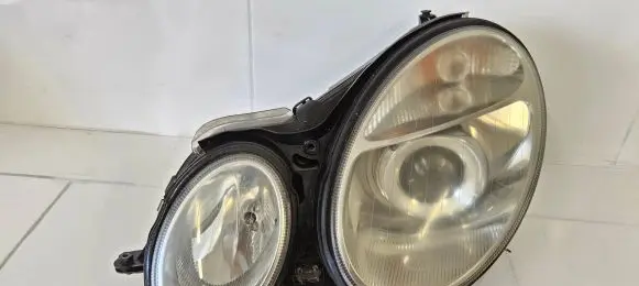 Mercedes-Benz E W211 Headlight/headlamp 15435900