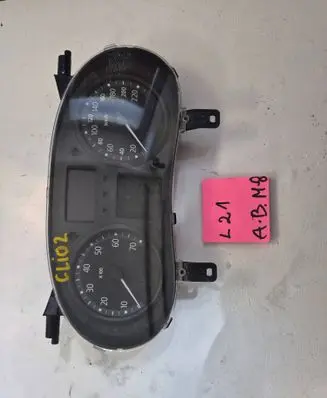 Renault Clio II Speedometer (instrument cluster) P8200276525 8200276525 216726389