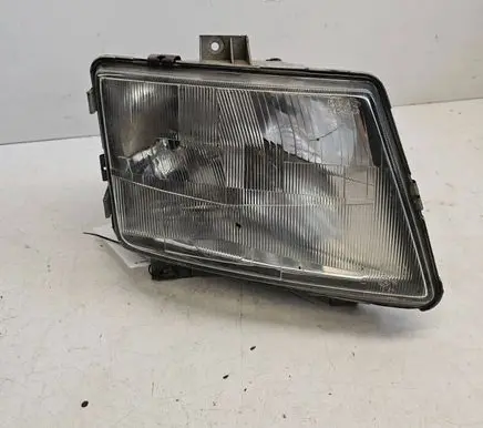 Mercedes-Benz Vito Viano W638 Headlight/headlamp 084401119R