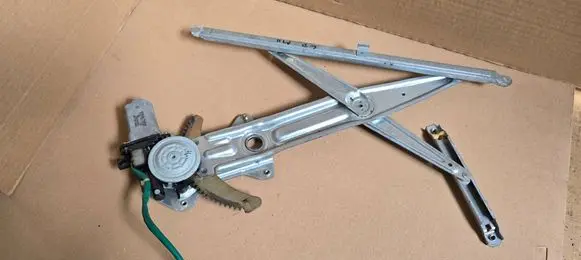 Suzuki Ignis Front door window regulator with motor 8340286G10 8340281G00 8340276G00