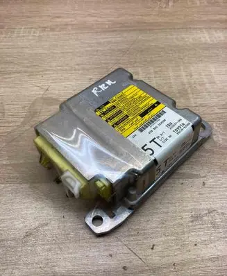 Toyota Auris 150 Airbag control unit/module 8917002560 215537106
