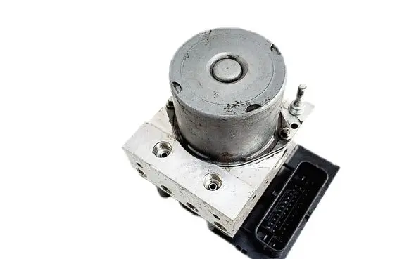 Volkswagen Golf IV ABS Pump 56110-54LA1
