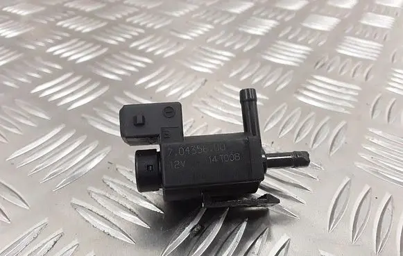 Jaguar XF X250 Vacuum valve 70435600