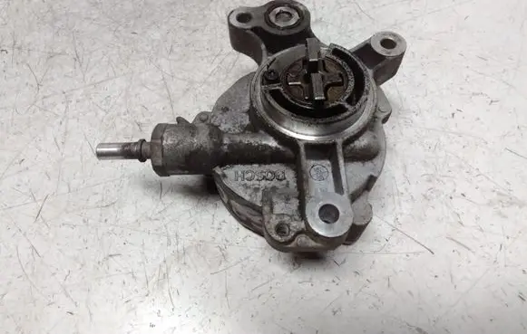 Volvo V50 Vacuum pump D1651A 03030