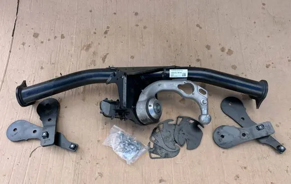 Volvo EX30 Tow bar set 8893083386 80001858