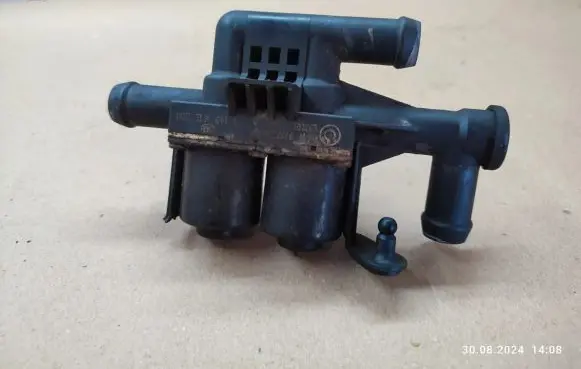 BMW 7 F01 F02 F03 F04 Coolant heater control valve 9119164