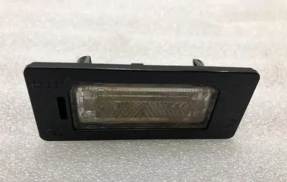 Audi A5 8T 8F Number plate light 8T0943021
