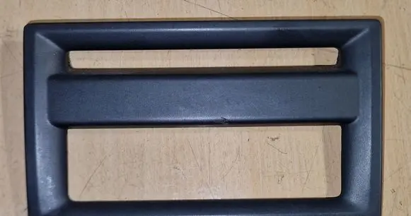 Volvo S40 Radio/GPS head unit trim 8650694