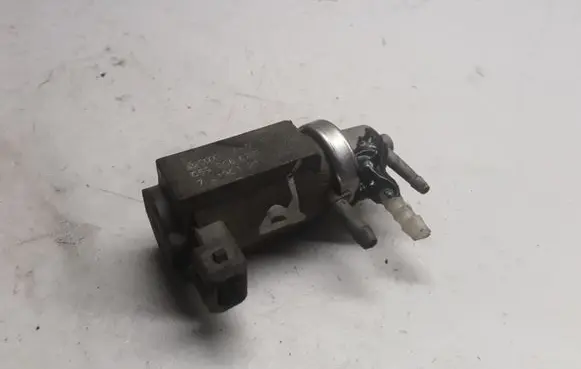 Audi A6 S6 C5 4B Turbo solenoid valve 059906627A