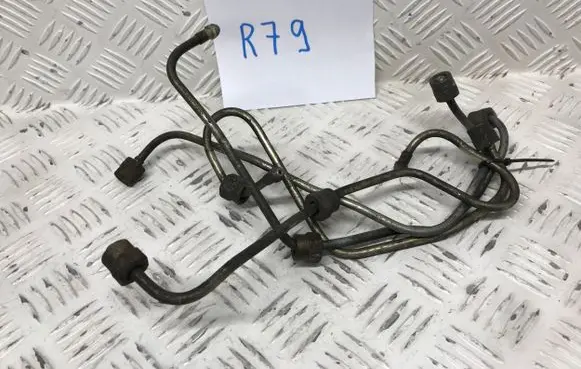 Mitsubishi L200 Fuel injector supply line/pipe 