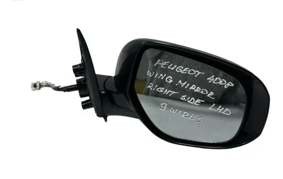 Peugeot 4008 Front door electric wing mirror E11026919 E211I1100027