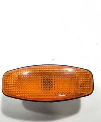 Hyundai Santa Fe Front fender indicator light 92305260 E130387