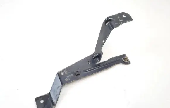 Volkswagen Transporter - Caravelle T5 Rear differential/diff mount bracket 7H0203507B