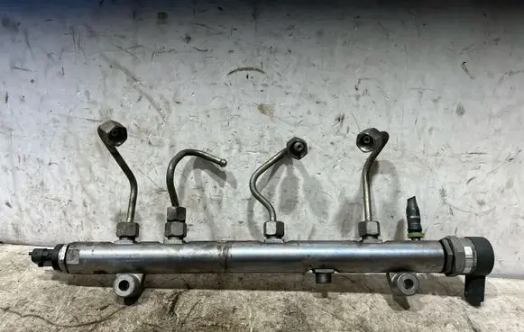 Iveco Daily 5th gen Fuel distributor 0445224055