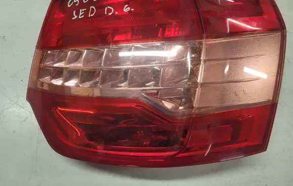 Citroen C5 Rear/tail lights 9681063680 VP8X7X13404A