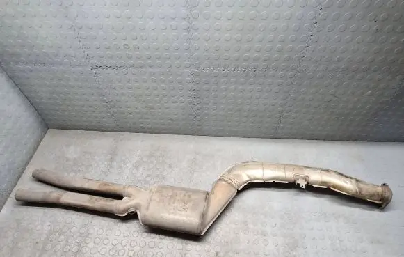 BMW 5 F10 F11 Muffler/silencer 8570096