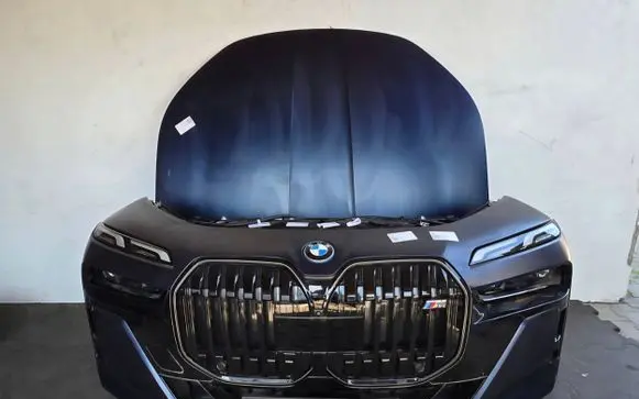 BMW 7 G70 Front piece kit 