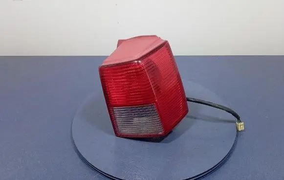 Mitsubishi Endeavor Rear/tail lights 2XL949200