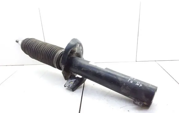 Volkswagen PASSAT B6 Front shock absorber/damper