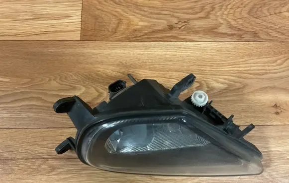 Volkswagen Touareg II Front fog light 7P6941699G 01183803