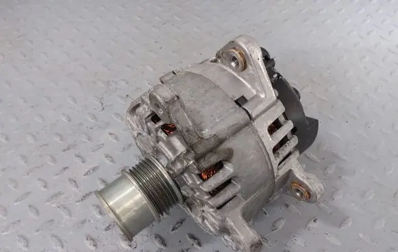Skoda Kamiq Generator/alternator 05E903026Q
