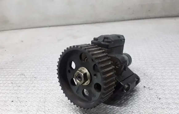 Alfa Romeo 156 Fuel injection high pressure pump 0445010007
