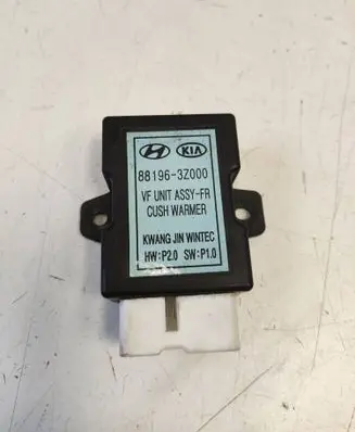 Hyundai i40 Seat heating relay 881963Z000