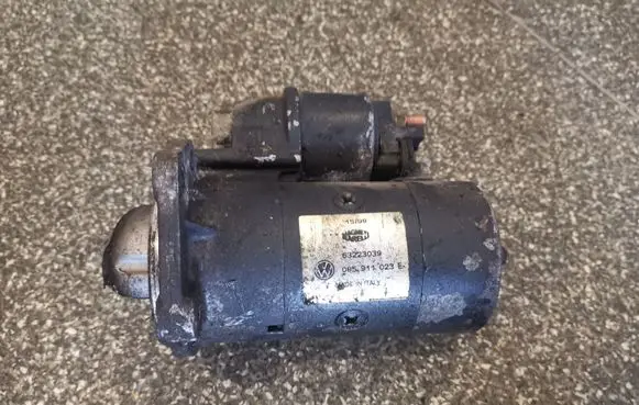Volkswagen Polo III 6N 6N2 6NF Starter motor 085911023E