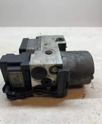 Volkswagen PASSAT B5 ABS Pump 8L0614111H 0265220481