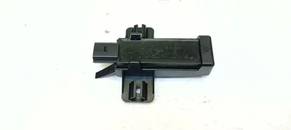 Audi TT TTS RS Mk3 8S Keyless system antenna 5Q0962131
