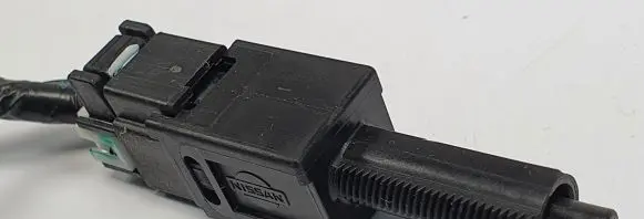 Renault Koleos I Brake pedal sensor switch