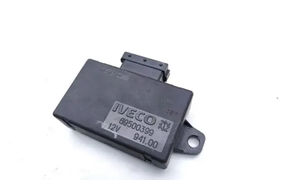 Iveco Daily 35.8 - 9 Door central lock control unit/module 69500399