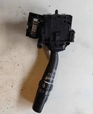 Toyota Sienna XL20 II Indicator stalk 173717LH