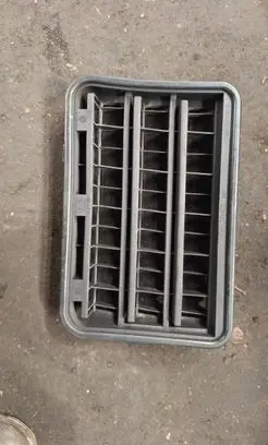 BMW X5 E53 Quarter panel pressure vent 64228377280
