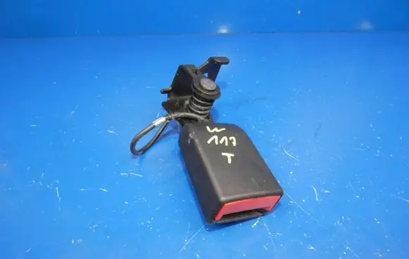 Mercedes-Benz CLA C117 X117 W117 Rear seatbelt buckle A1768600369 307948400 26415014