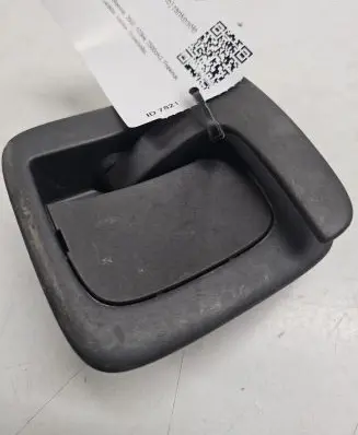 Engine bonnet (hood) release handle