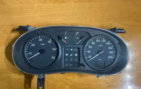 Renault Trafic II (X83) Speedometer (instrument cluster) P8200279062B 216754648