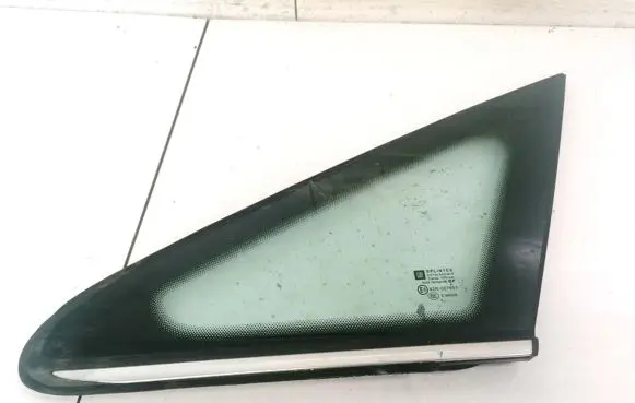 Opel Zafira B Front triangle window/glass 