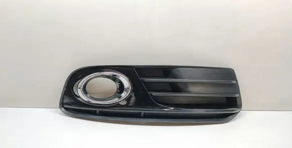 Audi A4 S4 B8 8K Front fog light trim/grill 8R0807682J