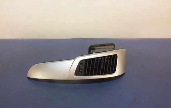 KIA Venga Dashboard side air vent grill/cover trim 84770-1P000