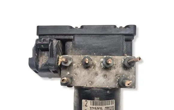 Volvo XC70 ABS Pump 8671224 P08671225