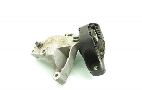Dacia Duster II Gearbox mounting bracket 112323200R
