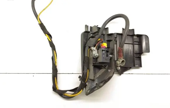 Audi A6 S6 C6 4F Positive cable (battery) 4F0915519