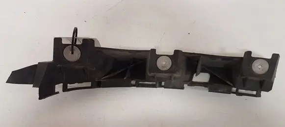 Hyundai Santa Fe Rear bumper mounting bracket 866162B000