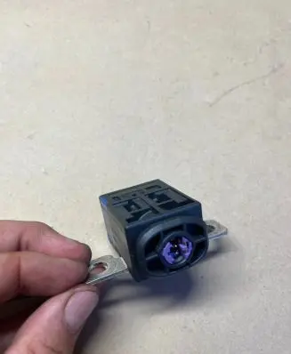 Audi Q7 4L Battery relay fuse 4F0915519 130366
