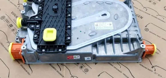 Volkswagen ID.3 Battery charger (optional) 1EA915681FD