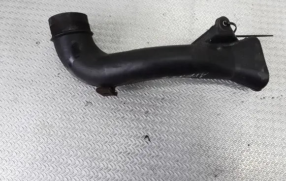 Toyota Avensis T250 Air intake duct part 177510G020