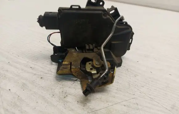 Audi A6 S6 C5 4B Rear door lock
