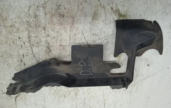 Audi A6 S6 C6 4F Intercooler air guide/duct channel 4F0121284
